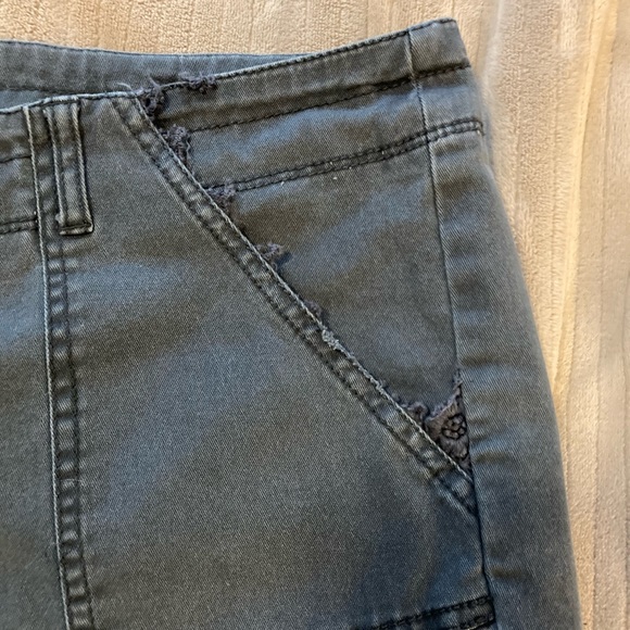 Ladies cropped skinny pants - Picture 2 of 4